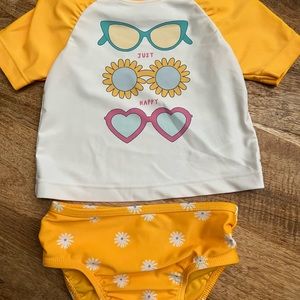 Old Navy two pieces bathing suit